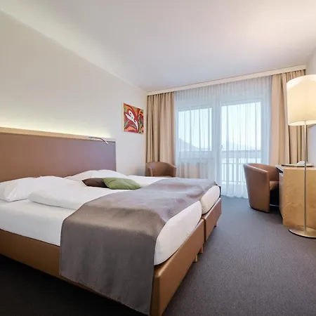Momentum Hotel-2